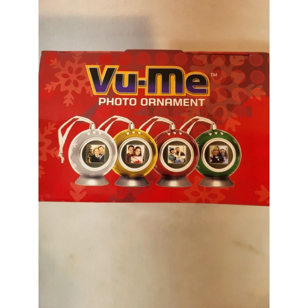 Vu-Me Photo Ornament Display Up To 70 Pics 1.5' LCD Screen USB Cable